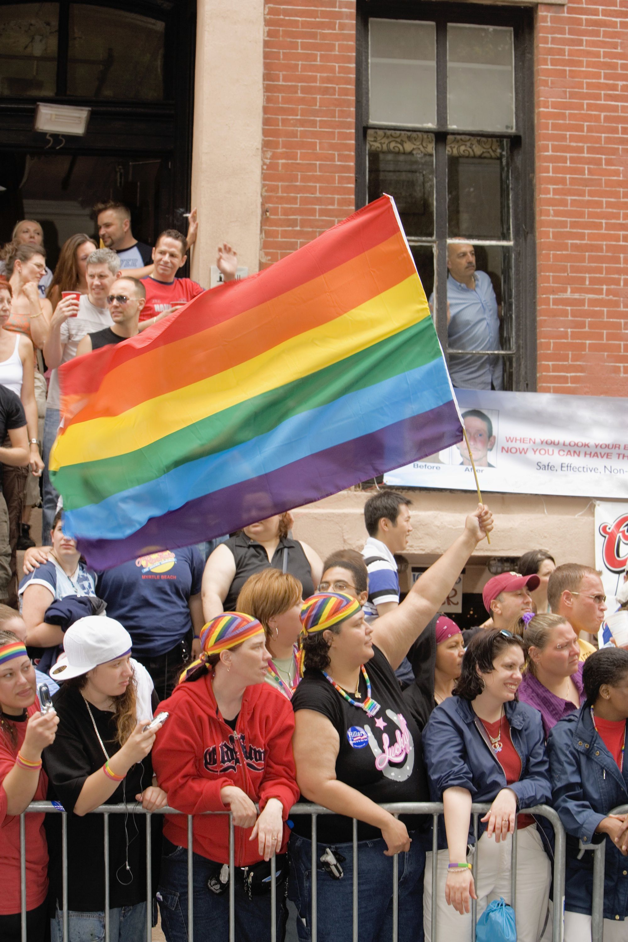 Image of protestors supporting marriage equality